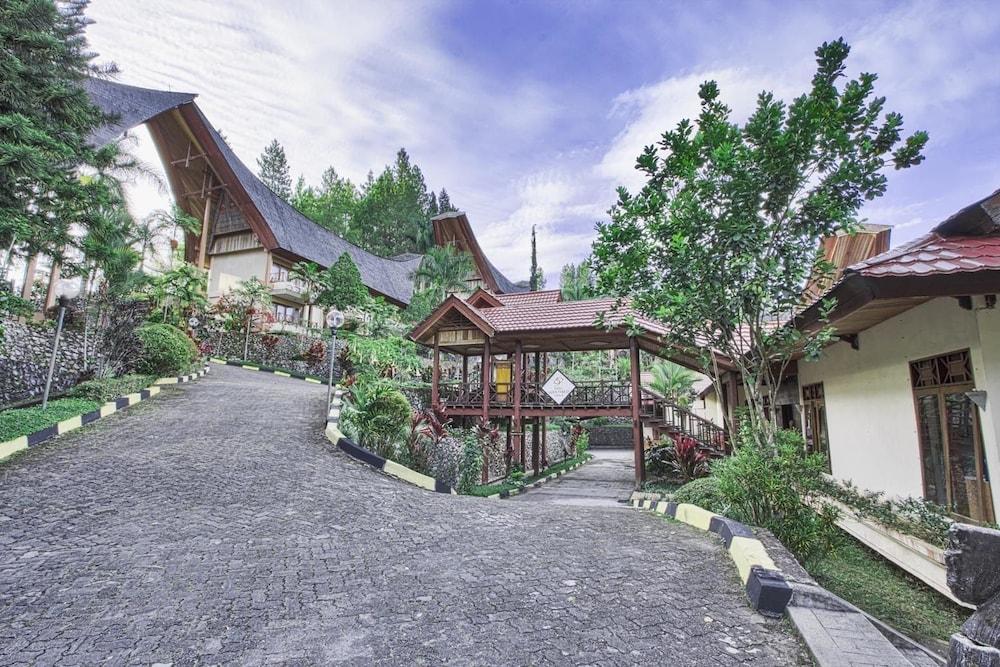 Hotel Sahid Toraja Makale Εξωτερικό φωτογραφία